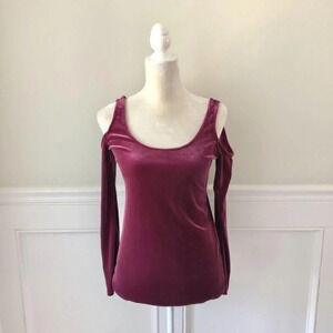 Harlowe & Graham Red Cold Shoulder Velvet Top XS